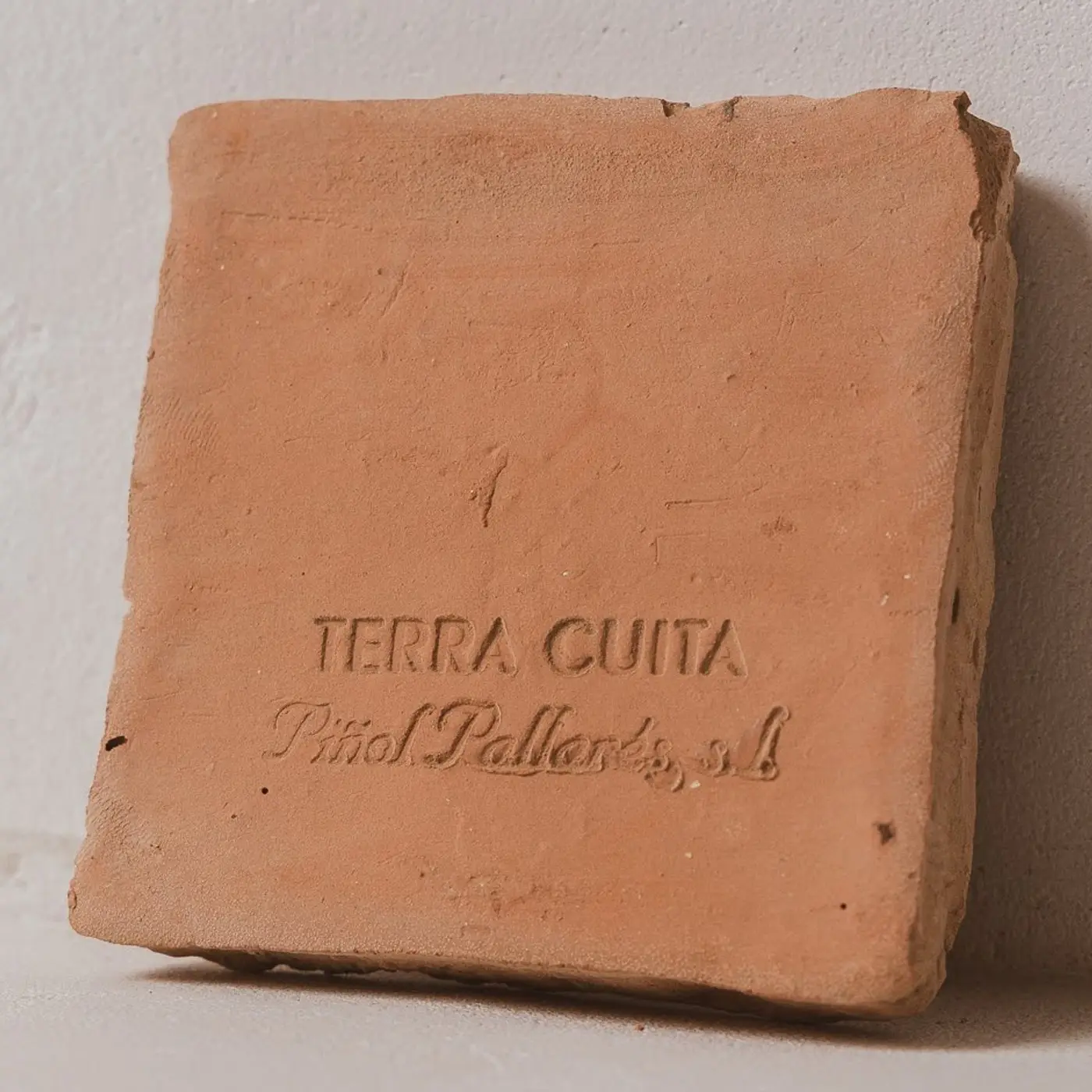 Peça amb el segell de Terra Cuita